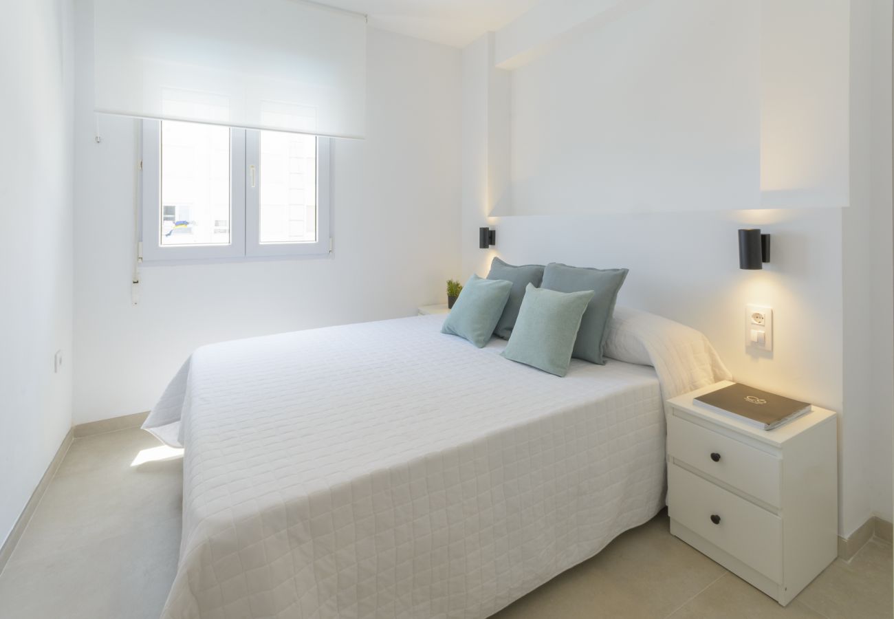 Apartamento en Playa de Gandía - Fabuloso apartamento en 1ª línea de playa. SOLO FAMILIAS