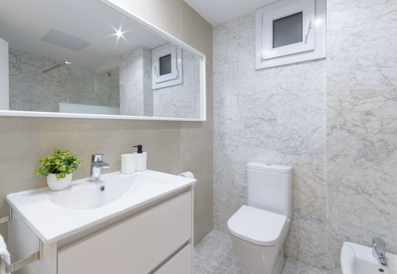 Apartamento en Playa de Gandía - Fabuloso apartamento en 1ª línea de playa. SOLO FAMILIAS