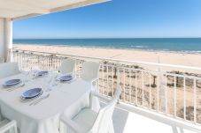 Apartamento en Playa de Gandía - Fabuloso apartamento en 1ª línea de playa. SOLO FAMILIAS
