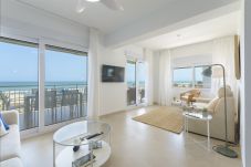 Apartamento en Playa de Gandía - Fabuloso apartamento en 1ª línea de playa. SOLO FAMILIAS