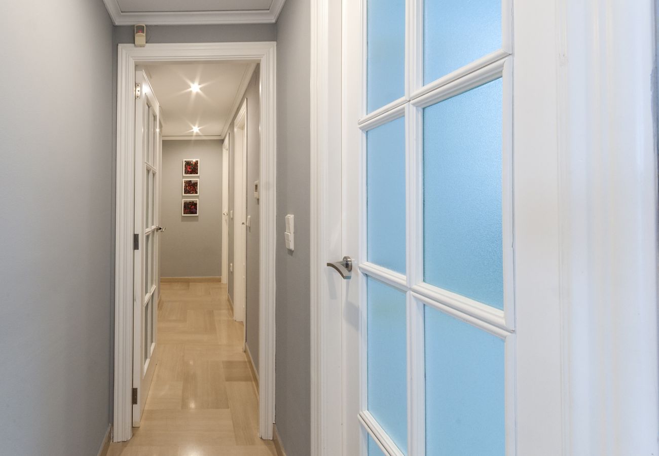 Apartamento en Playa de Gandía - Increíble! Lujoso apartamento frente al mar 27m2 de terraza, wifi FIBRA 150MBS, A/A, Parking-ALQUILER SOLO FAMILIAS