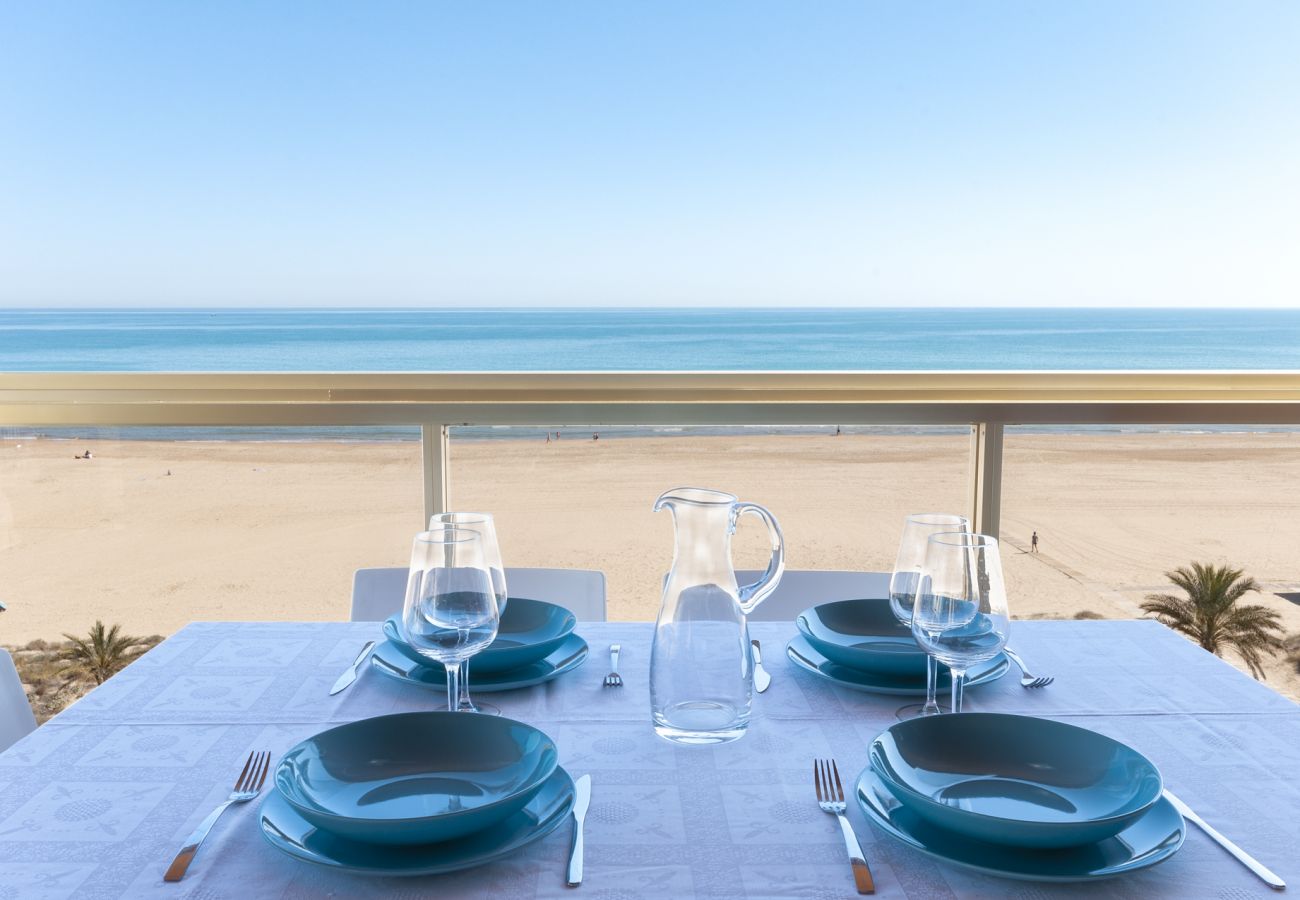 Apartamento en Playa de Gandía - Increíble apartamento de 3 dormitorios frente al mar-ALQUILER SOLO FAMILIAS Apartamento en Playa de Gandía - Increíble apartamento de 3 dormitorios frente al mar-ALQUILER SOLO FAMILIAS