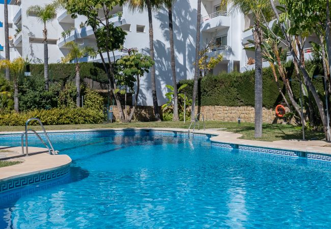 Apartamento en San Pedro de Alcántara - Apartamento de 3 dormitorios a 200 m de la playa Apartamento en San Pedro de Alcántara - Apartamento de 3 dormitorios a 200 m de la playa