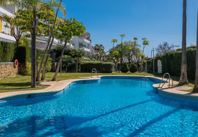 Apartamento en San Pedro de Alcántara - Apartamento de 3 dormitorios a 200 m de la playa Apartamento en San Pedro de Alcántara - Apartamento de 3 dormitorios a 200 m de la playa