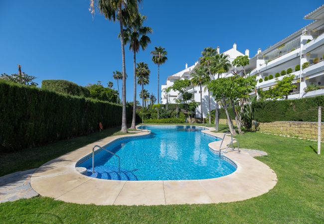 Apartamento en San Pedro de Alcántara - Apartamento de 3 dormitorios a 200 m de la playa Apartamento en San Pedro de Alcántara - Apartamento de 3 dormitorios a 200 m de la playa