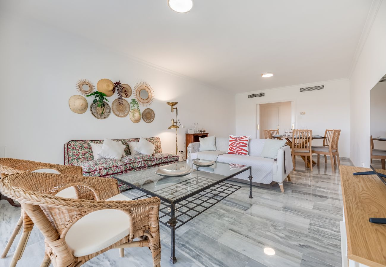 Apartamento en San Pedro de Alcántara - Apartamento de 3 dormitorios a 200 m de la playa Apartamento en San Pedro de Alcántara - Apartamento de 3 dormitorios a 200 m de la playa