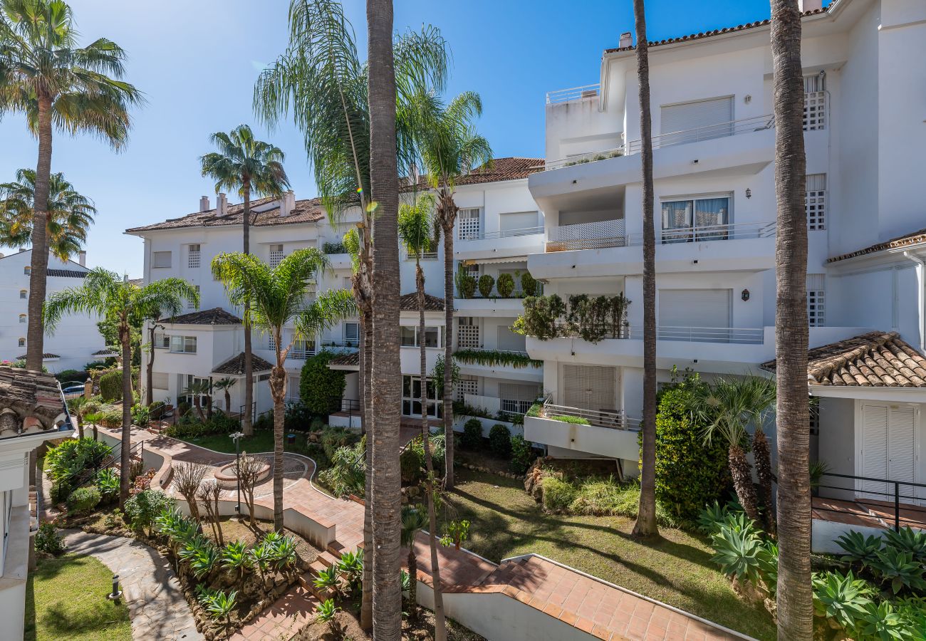 Apartamento en San Pedro de Alcántara - Apartamento de 3 dormitorios a 200 m de la playa Apartamento en San Pedro de Alcántara - Apartamento de 3 dormitorios a 200 m de la playa