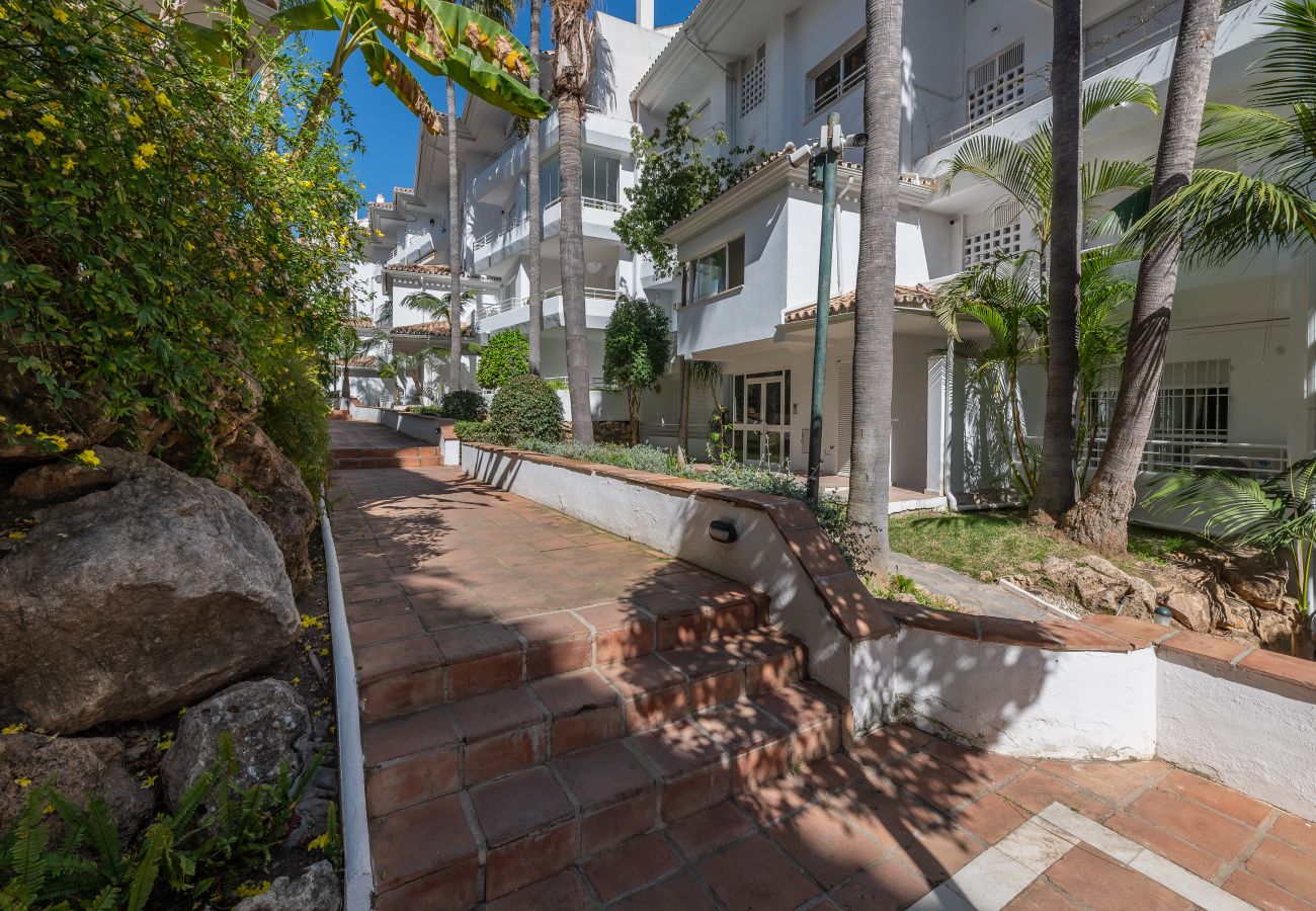 Apartamento en San Pedro de Alcántara - Apartamento de 3 dormitorios a 200 m de la playa Apartamento en San Pedro de Alcántara - Apartamento de 3 dormitorios a 200 m de la playa
