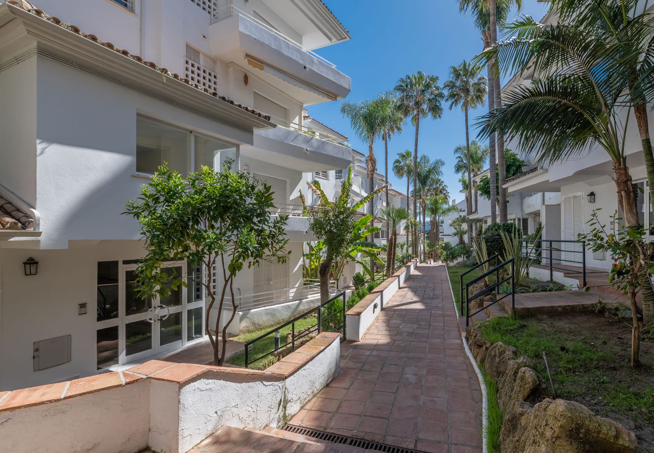 Apartamento en San Pedro de Alcántara - Apartamento de 3 dormitorios a 200 m de la playa Apartamento en San Pedro de Alcántara - Apartamento de 3 dormitorios a 200 m de la playa