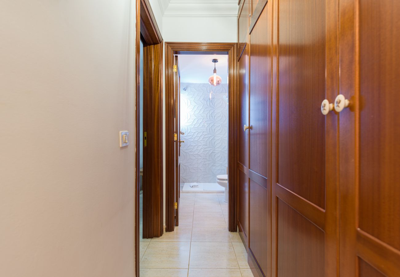 Apartamento en Las Palmas de Gran Canaria - Quiet behind the beach By CanariasGetaway 