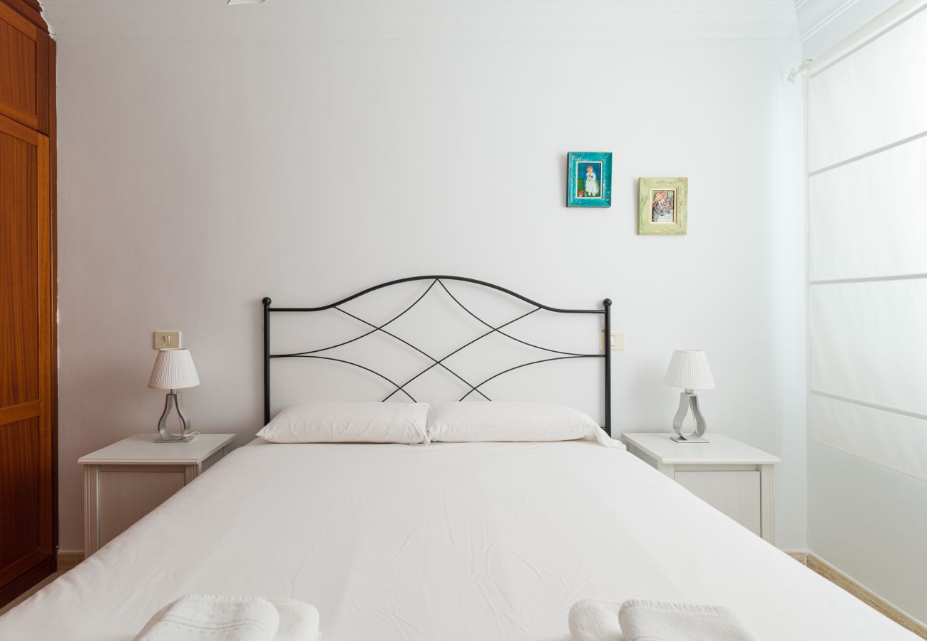 Apartamento en Las Palmas de Gran Canaria - Quiet behind the beach By CanariasGetaway 