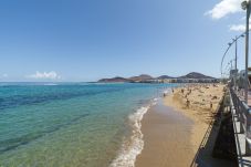 Apartamento en Las Palmas de Gran Canaria - Quiet behind the beach By CanariasGetaway 
