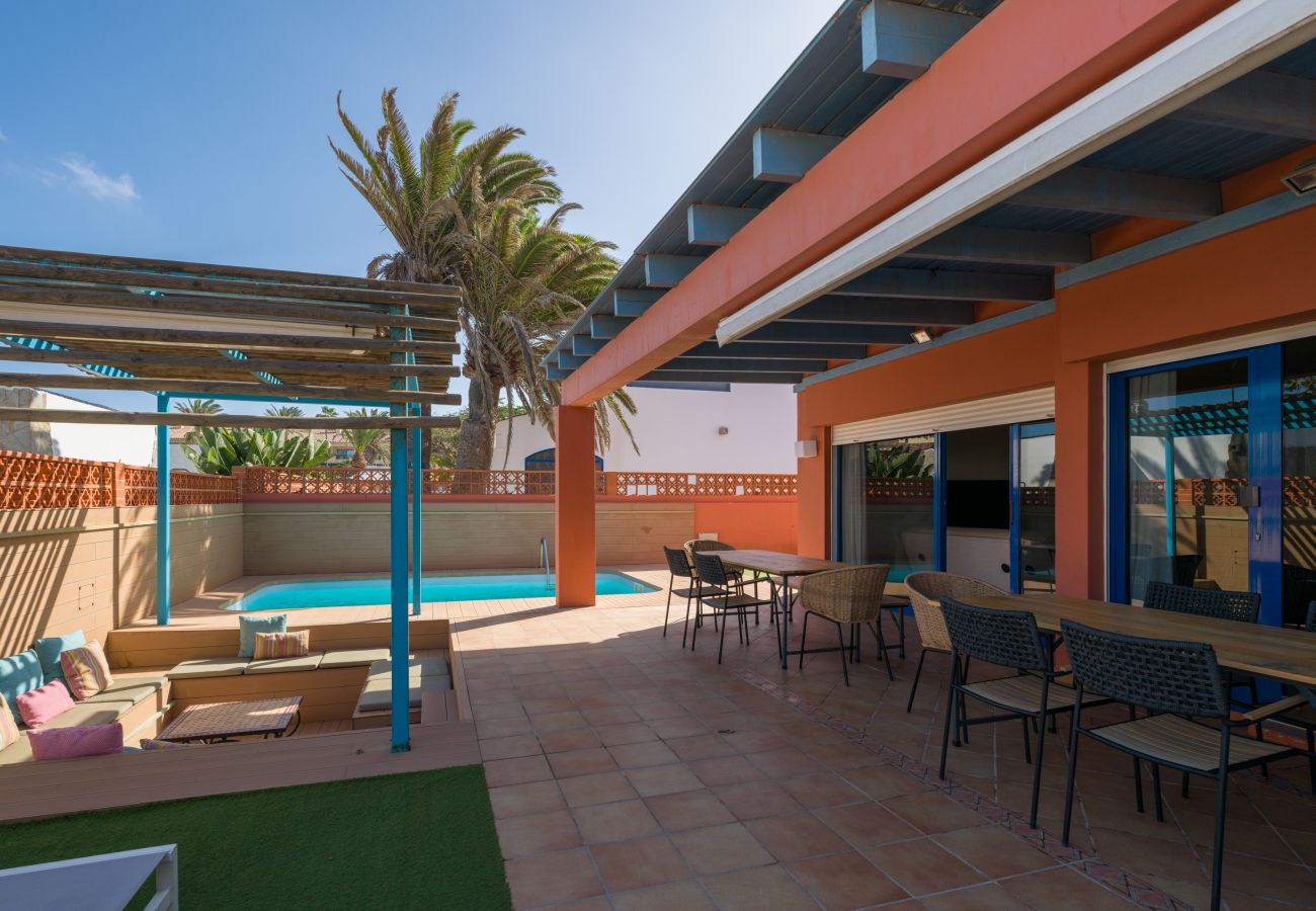 Villa en Corralejo -  Long Beach with pool By CanariasGetaway 