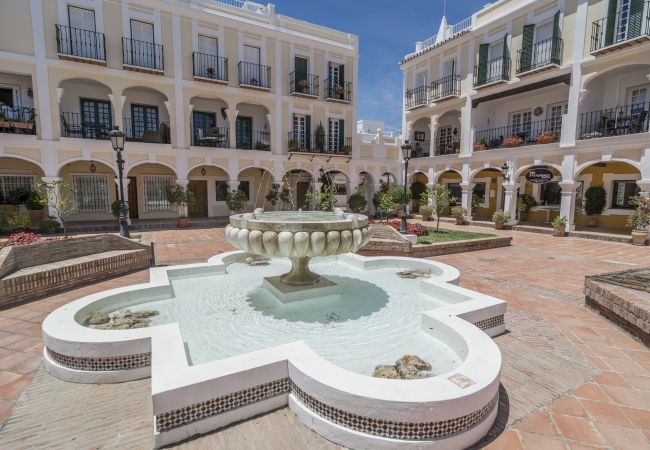 Adosado de 3 dormitorios con terraza en Aloha Pueblo Exterior de casa adosada de 3 dormitorios con terraza en Aloha Pueblo