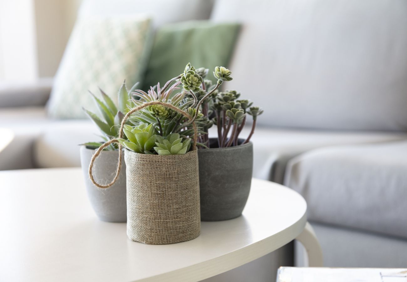 Apartamento en Playa de Gandía - Apartamento frente al mar a pocos pasos de la playa.-ALQUILER SOLO FAMILIAS