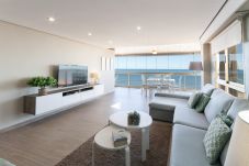 Apartamento en Playa de Gandía - Apartamento frente al mar a pocos pasos de la playa.-ALQUILER SOLO FAMILIAS