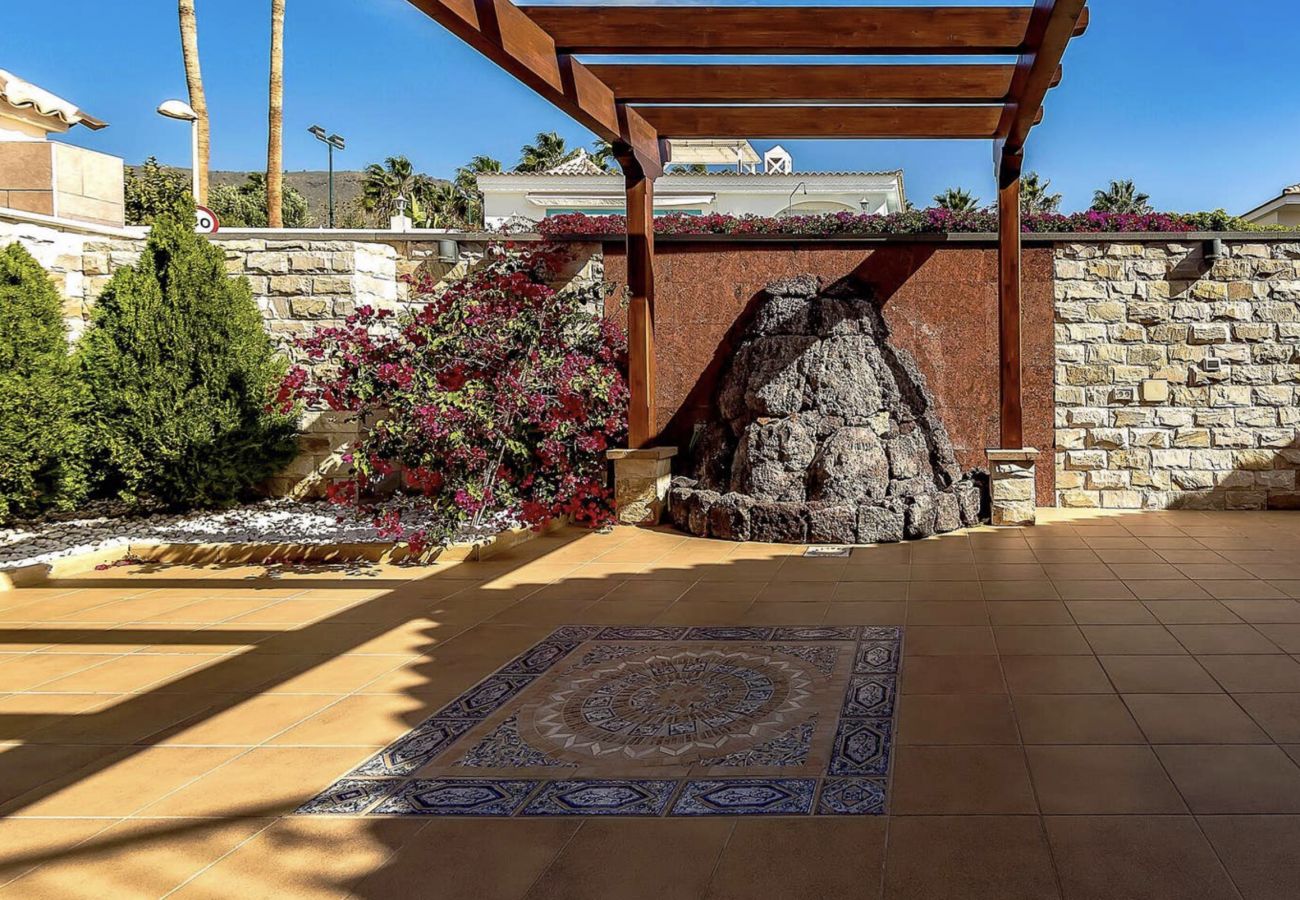 Villa en Adeje - Serenity by the Green