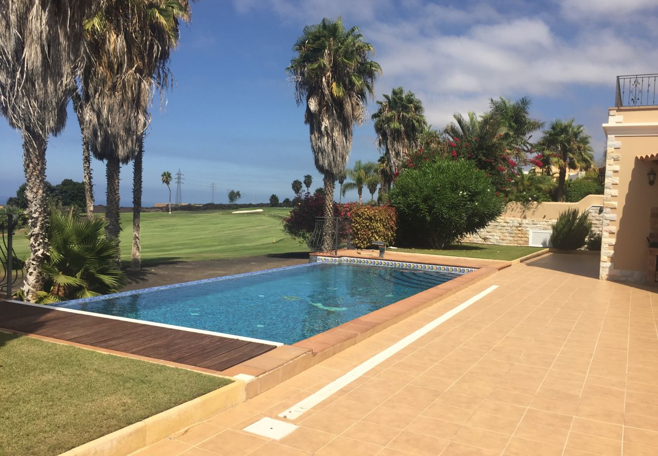 Villa en Adeje - Serenity by the Green