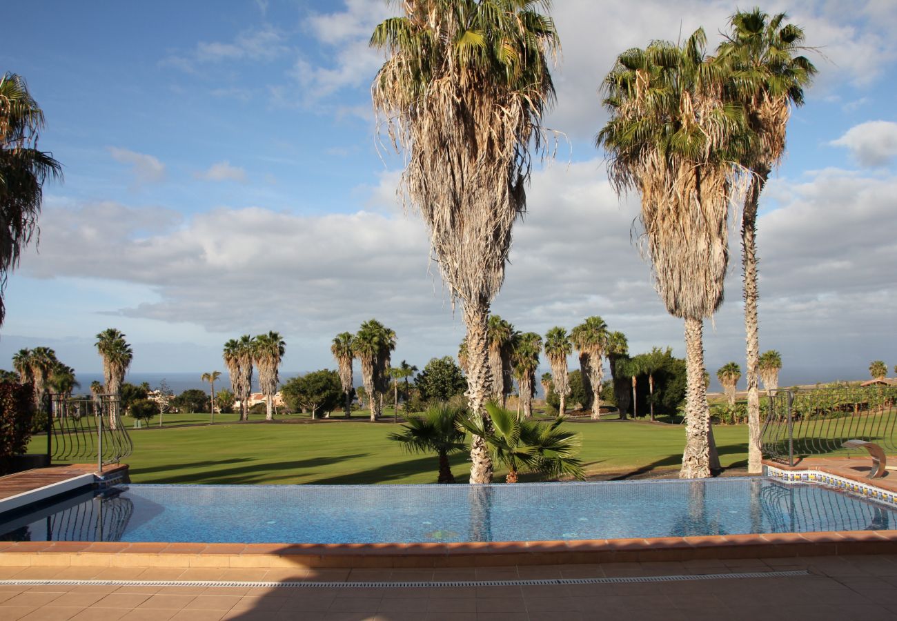 Villa en Adeje - Serenity by the Green