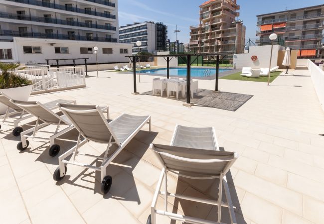 Apartamento en Playa de Gandía - Loft de lujo frontal al mar con 3 habitaciones suites con 190m2, garaje, WIFI alta velocidad: Fibra 300mbs-ALQUILER SOLO FAMILIAS Apartamento en Playa de Gandía - Loft de lujo frontal al mar con 3 habitaciones suites con 190m2, garaje, WIFI alta velocidad: Fibra 300mbs-ALQUILER SOLO FAMILIAS
