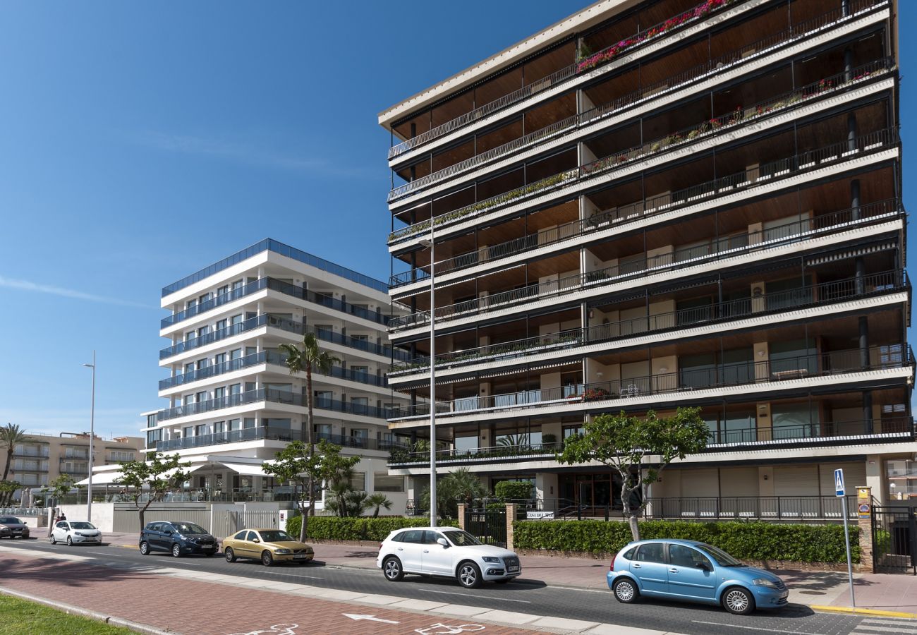 Apartamento en Playa de Gandía - Loft de lujo frontal al mar con 3 habitaciones suites con 190m2, garaje, WIFI alta velocidad: Fibra 300mbs-ALQUILER SOLO FAMILIAS Apartamento en Playa de Gandía - Loft de lujo frontal al mar con 3 habitaciones suites con 190m2, garaje, WIFI alta velocidad: Fibra 300mbs-ALQUILER SOLO FAMILIAS