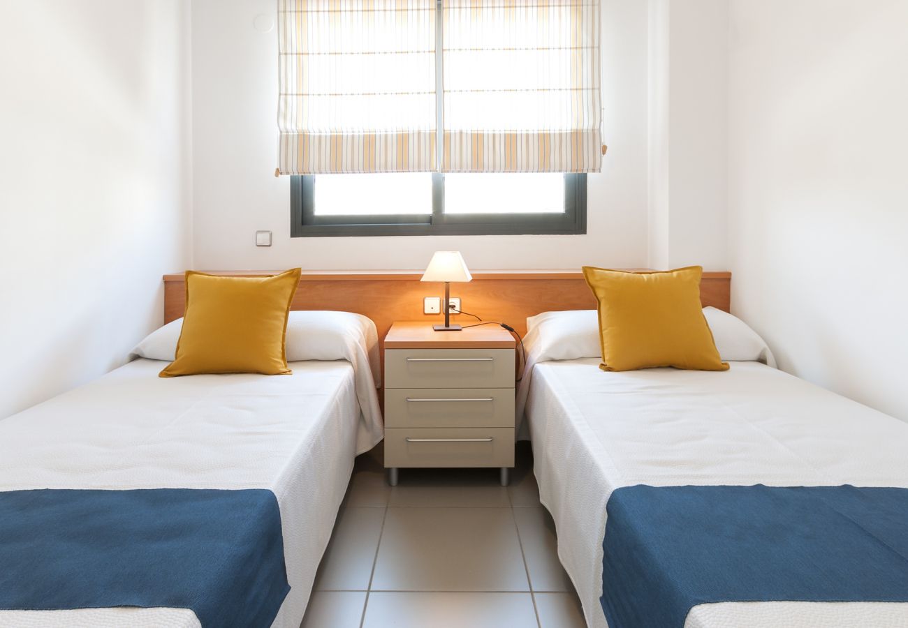 Apartamento en Playa de Gandía - Frente al mar con impresionantes vistas de la puesta de sol! Recien decorado !!-ALQUILER SOLO FAMILIAS