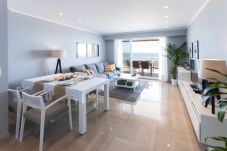 Apartamento en Playa de Gandía - Apartamento frente al mar con vistas. Elegante decoración. Wifi FIBRA 150MBS, Multi conexiones-ALQUILER SOLO FAMILIAS