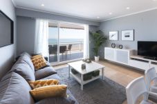 Apartamento en Playa de Gandía - Apartamento frente al mar con vistas. Elegante decoración. Wifi FIBRA 150MBS, Multi conexiones-ALQUILER SOLO FAMILIAS