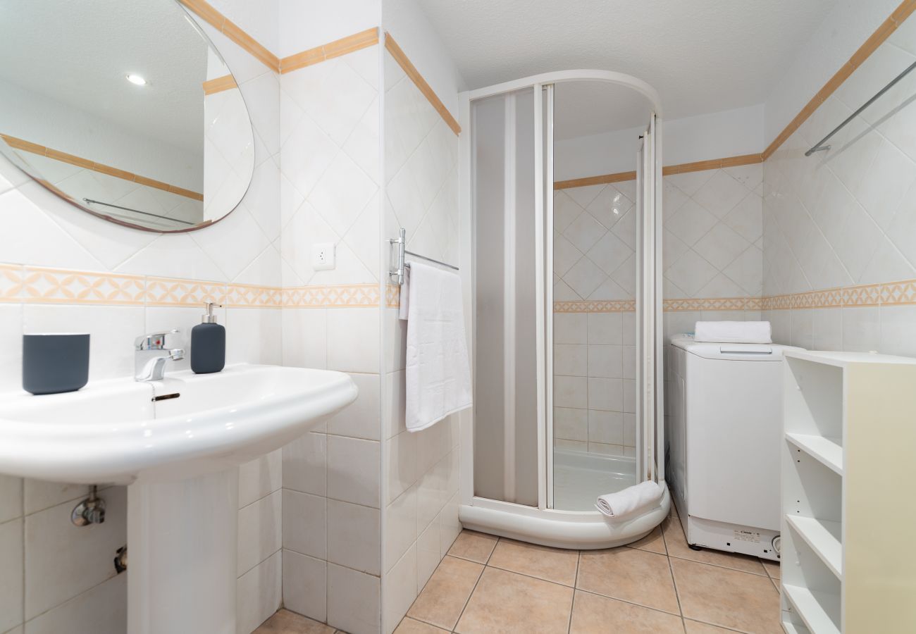 Apartamento en San Bartolomé de Tirajana - Las Adelfas South Beach 2 by CanariasGetaway