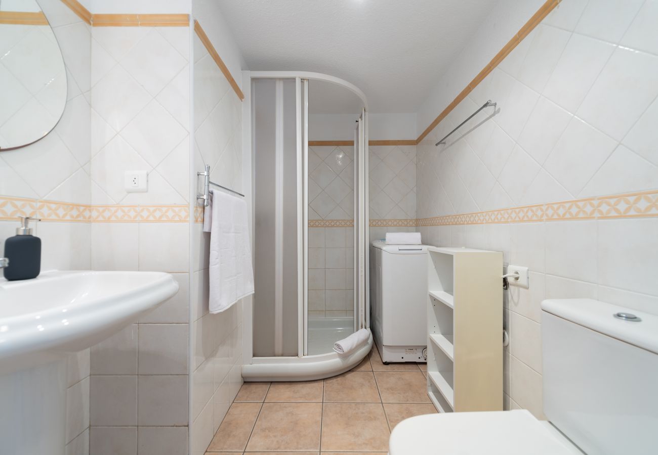 Apartamento en San Bartolomé de Tirajana - Las Adelfas South Beach 2 by CanariasGetaway