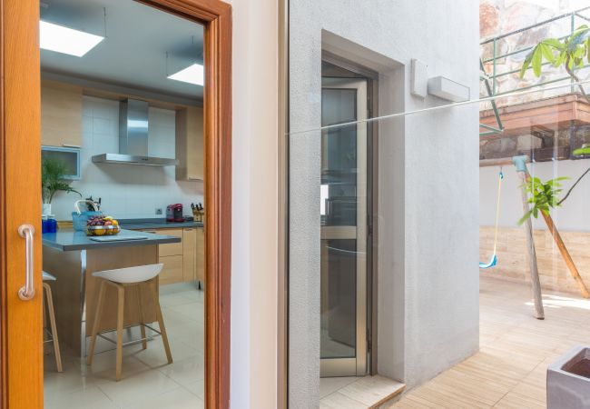 Villa en Santa Cruz de Tenerife - Villa con vistas al mar, piscina,  Gym, Cine  - HomeForGuest Villa en Santa Cruz de Tenerife - Villa con vistas al mar, piscina,  Gym, Cine  - HomeForGuest