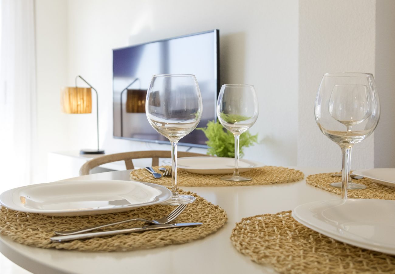 Apartamento en Playa de Gandía - Acogedor con estilo mediterráneo, a pocos metros de la playa. -ALQUILER SOLO FAMILIAS-ALQUILER SOLO FAMILIAS