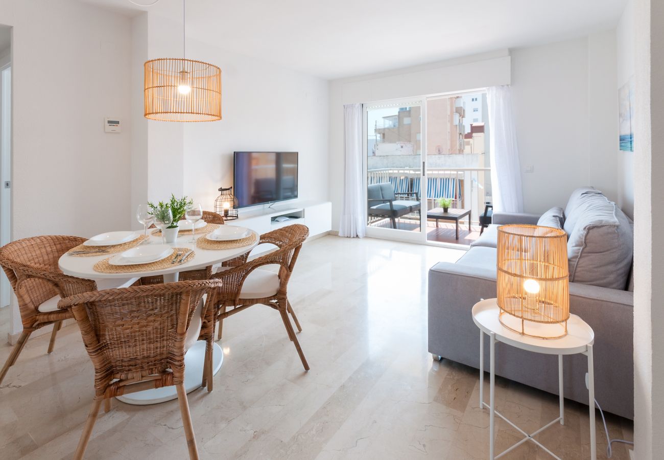 Apartamento en Playa de Gandía - Acogedor con estilo mediterráneo, a pocos metros de la playa. -ALQUILER SOLO FAMILIAS-ALQUILER SOLO FAMILIAS