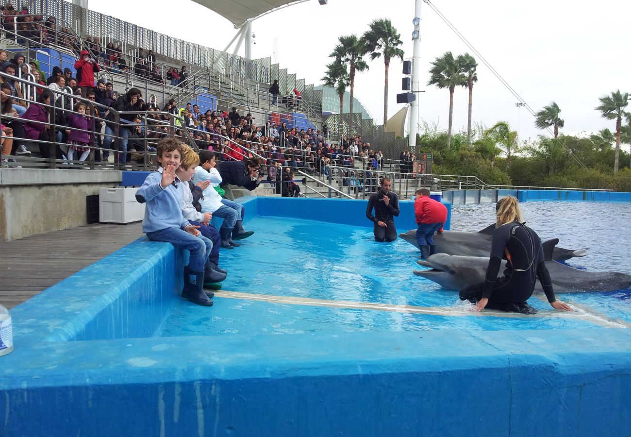 Apartamento en Playa de Gandía - Acogedor con estilo mediterráneo, a pocos metros de la playa. A/A y wifi gratis. Terraza con vistas al mar-ALQUILER SOLO FAMILIAS