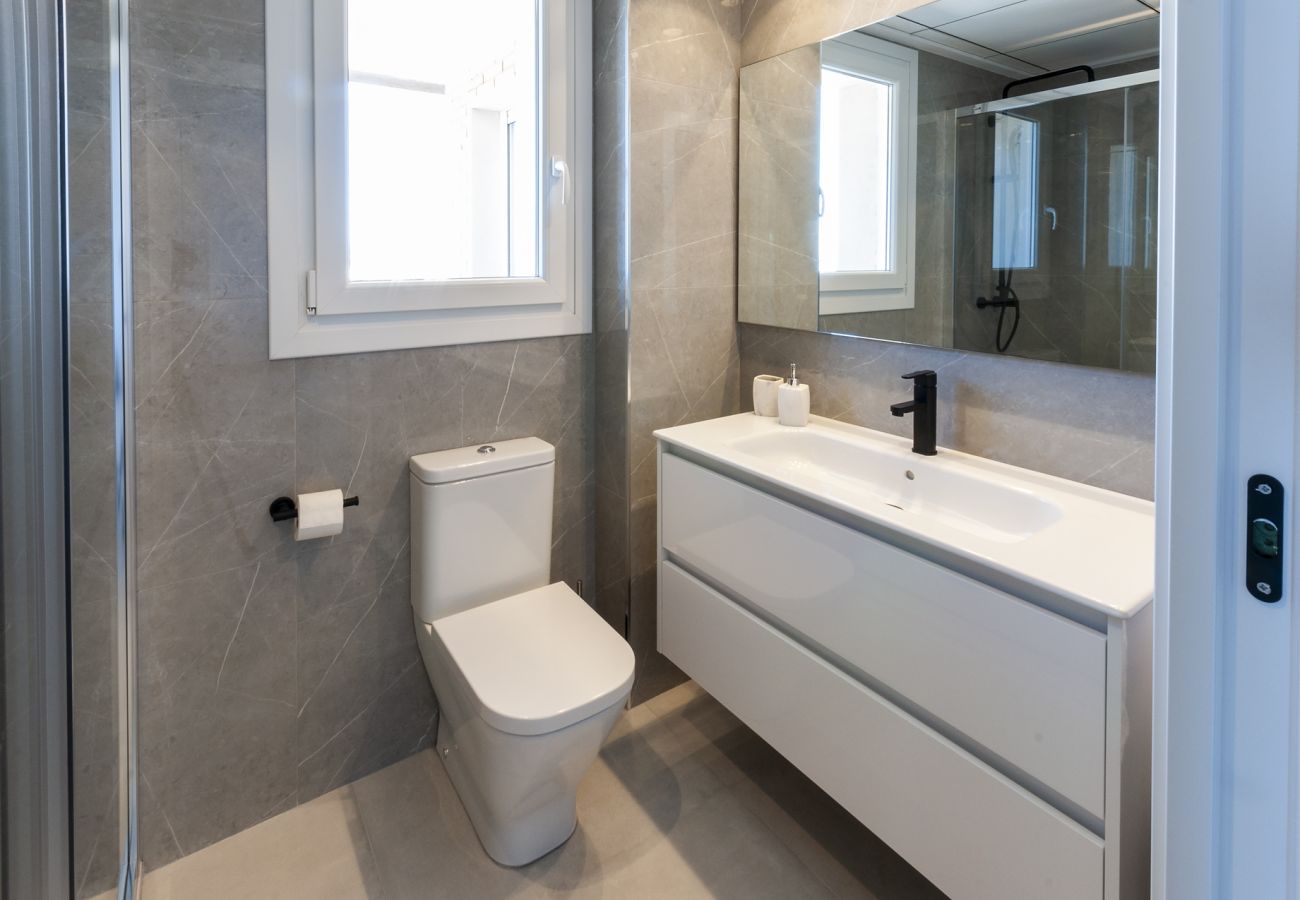 Apartamento en Playa de Gandía - Espectacular apartamento con increíbles vistas. Reformado.-ALQUILER SOLO FAMILIAS