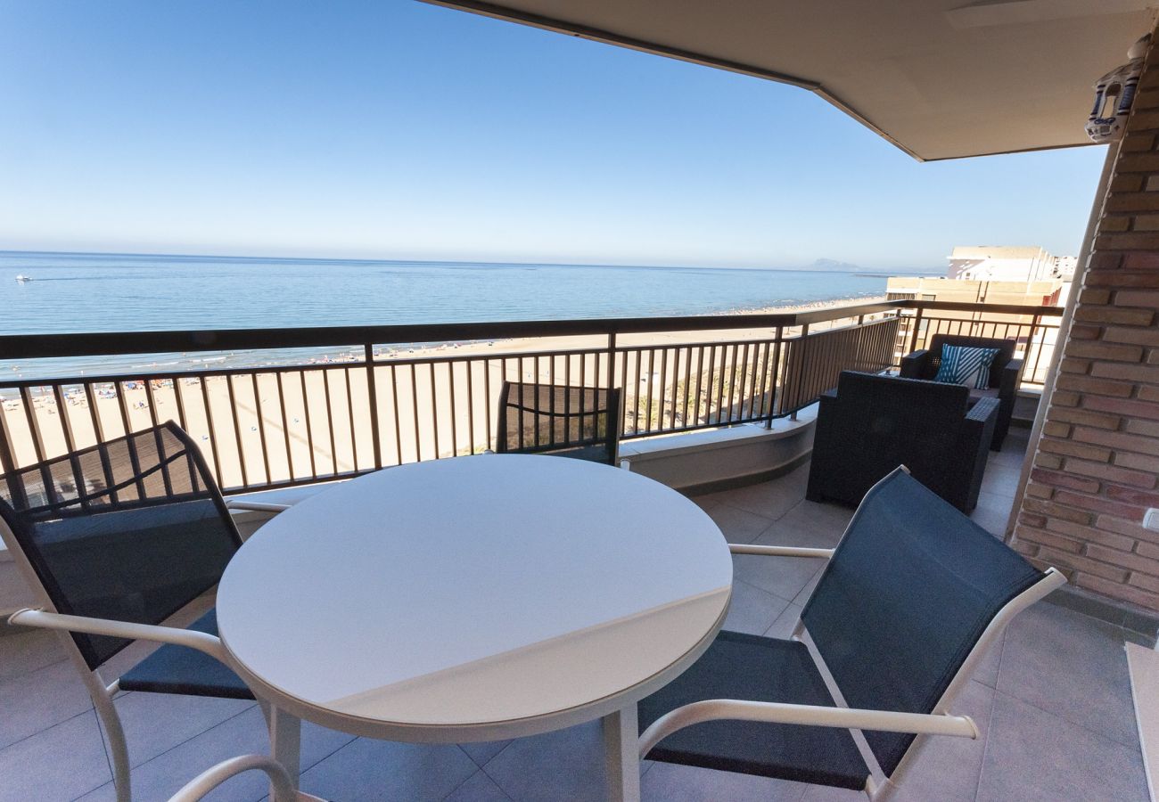 Apartamento en Playa de Gandía - Espectacular apartamento con increíbles vistas. Reformado.-ALQUILER SOLO FAMILIAS