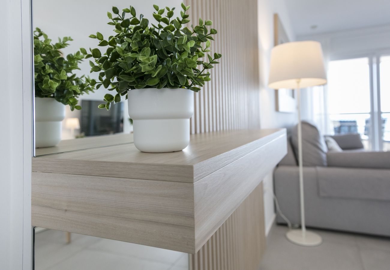 Apartamento en Playa de Gandía - Espectacular apartamento con increíbles vistas. Reformado.-ALQUILER SOLO FAMILIAS