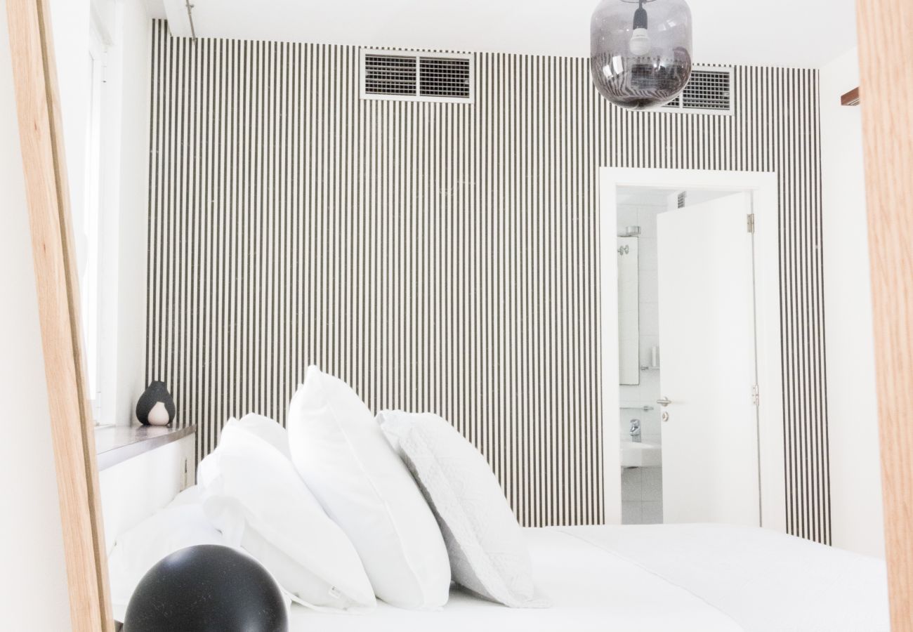 Apartamento en Santa Cruz de Tenerife - HomeForGuest Design Attic Apartment, FREE parking