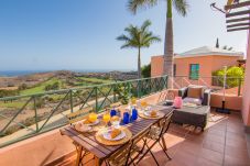 Villa en San Bartolomé de Tirajana - HomeForGuest Salobre Villa, 5PAX, WIFI, POOL, GREAT VIEWS 