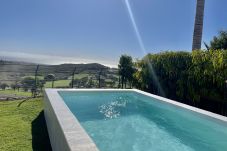 Villa en San Bartolomé de Tirajana - HomeForGuest Salobre Villa, 5PAX, WIFI, POOL, GREAT VIEWS 