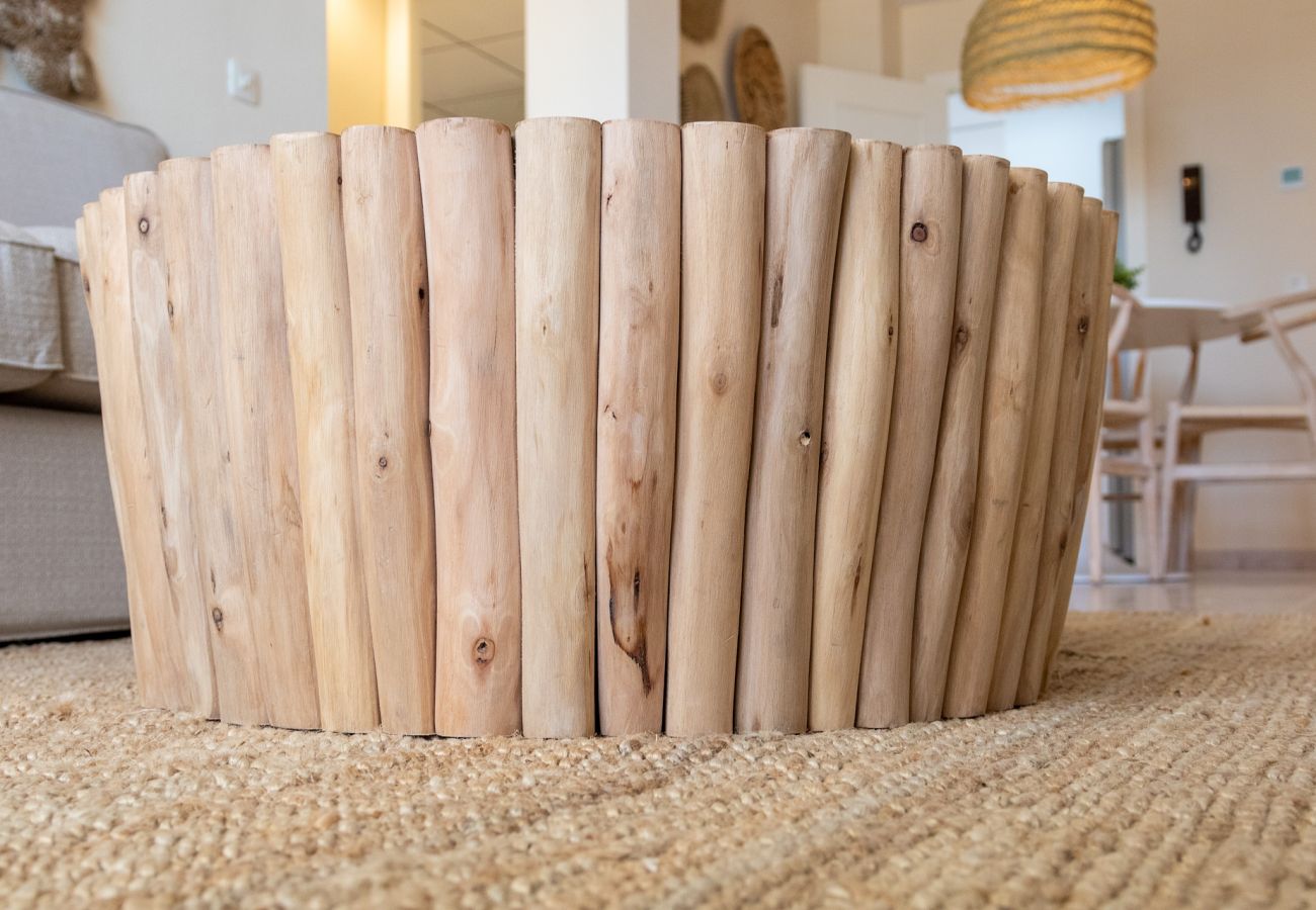 Apartamento en Playa de Gandía - Reformado con estilo mediterráneo, con A/A, wifi, Primera linea, terraza con vistas-ALQUILER SOLO FAMILIAS