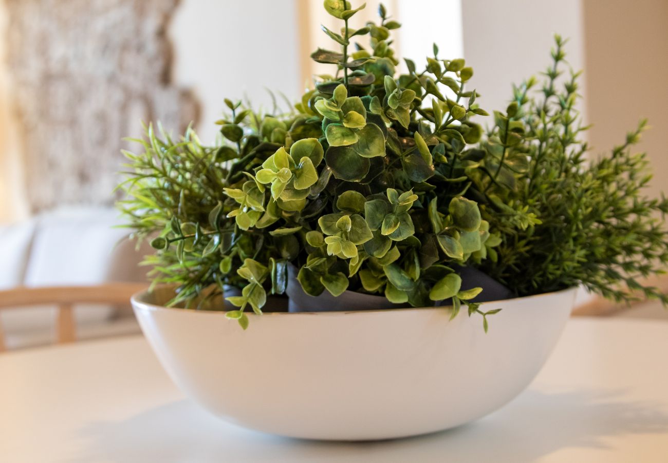 Apartamento en Playa de Gandía - Reformado con estilo mediterráneo, con A/A, wifi, Primera linea, terraza con vistas-ALQUILER SOLO FAMILIAS