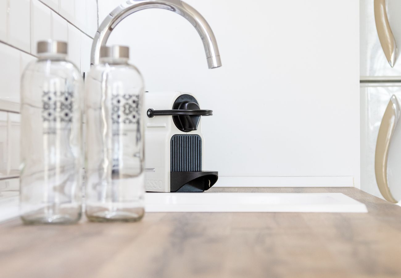 Apartamento en Playa de Gandía - Reformado con estilo mediterráneo, con A/A, wifi, Primera linea, terraza con vistas-ALQUILER SOLO FAMILIAS