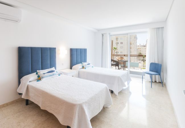Apartamento en Playa de Gandía - PRECIOSO APARTAMENTO SITUADO EN PRIMERA LÍNEA DE PLAYA-Alquiler SOLO FAMILIAS Apartamento en Playa de Gandía - PRECIOSO APARTAMENTO SITUADO EN PRIMERA LÍNEA DE PLAYA-Alquiler SOLO FAMILIAS
