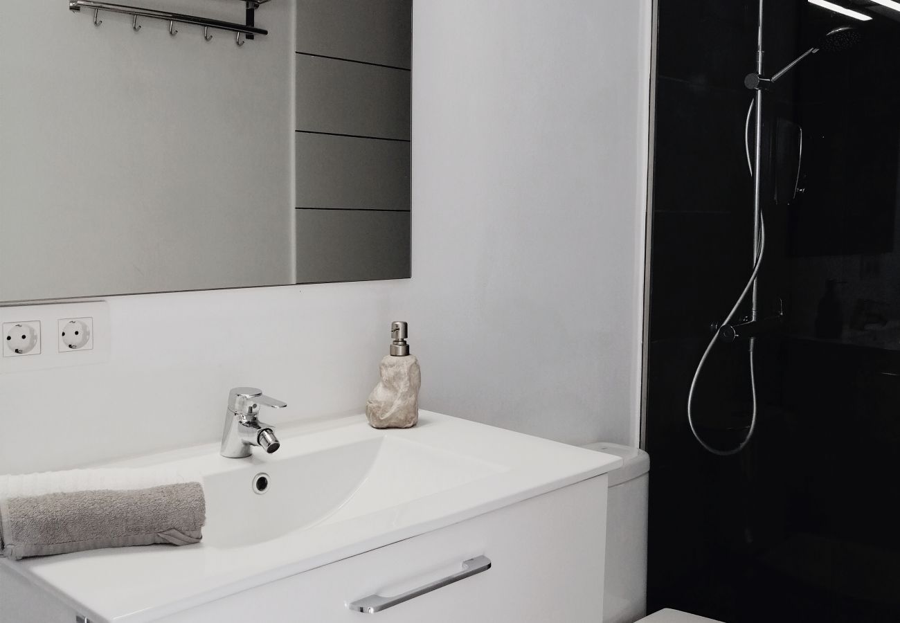 Estudio en Santa Cruz de Tenerife - HomeForGuest Nuevo* Volcano Modern & Minimalist Loft