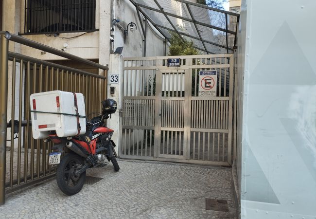 Apartamento en Rio de Janeiro - Refugio literario, cerca de Arpoador | FCO501 Apartamento en Rio de Janeiro - Refugio literario, cerca de Arpoador | FCO501