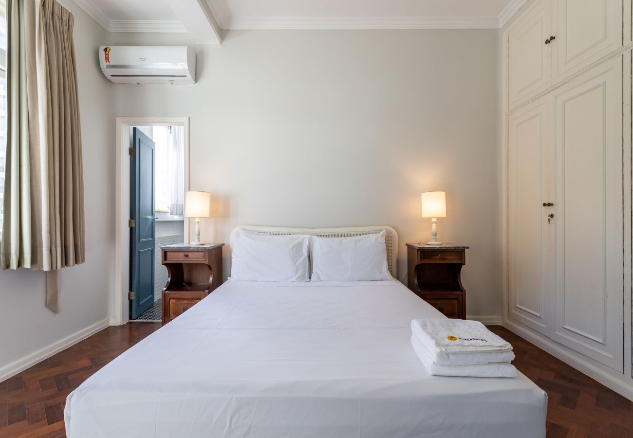 Apartamento en Rio de Janeiro - Refugio literario, cerca de Arpoador | FCO501 Apartamento en Rio de Janeiro - Refugio literario, cerca de Arpoador | FCO501