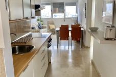 Apartamento en Las Palmas de Gran Canaria - HomeForGuest Apartamento cerca de las Canteras con Parking GRATIS