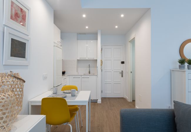 Apartamento en Las Palmas de Gran Canaria - HomeForGuest Acogedor apartamento junto a Las Canteras Apartamento en Las Palmas de Gran Canaria - HomeForGuest Acogedor apartamento junto a Las Canteras