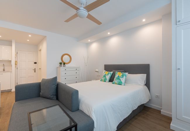 Apartamento en Las Palmas de Gran Canaria - HomeForGuest Acogedor apartamento junto a Las Canteras Apartamento en Las Palmas de Gran Canaria - HomeForGuest Acogedor apartamento junto a Las Canteras